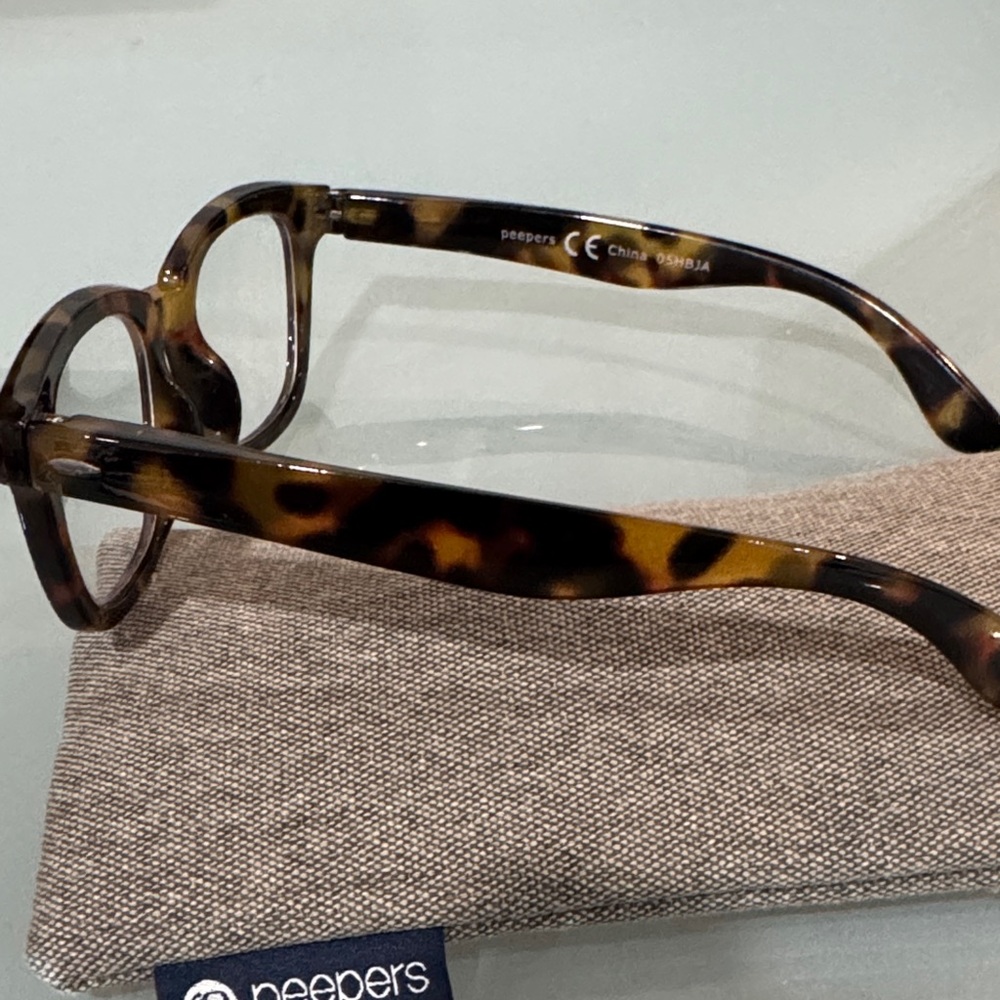 Peepers Tortoise Shell Glasses - image 5